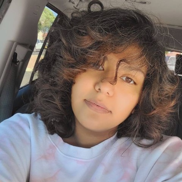 Meet your Posher, Raquel estrella - Picture 1 of 1